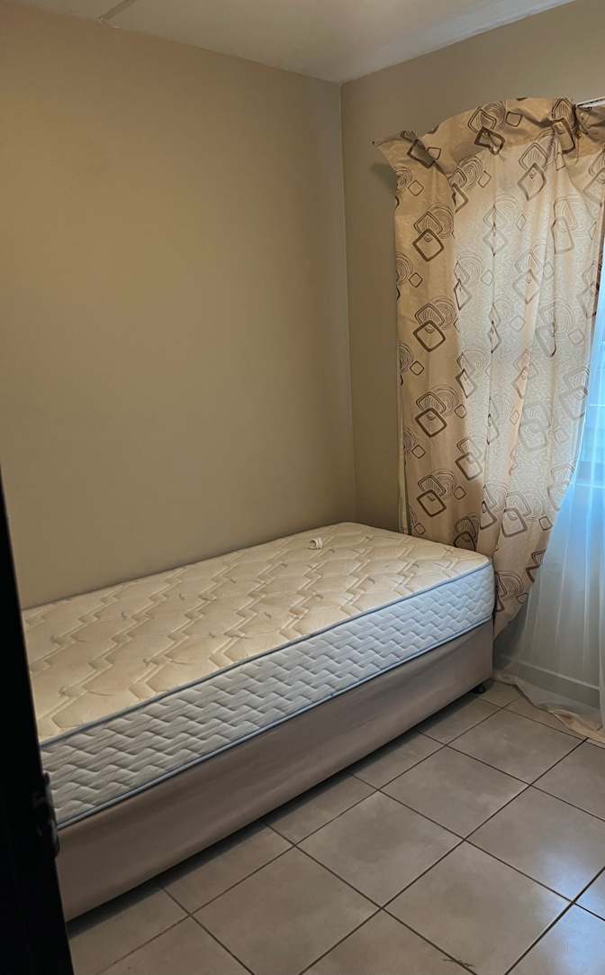 Simvuyele's room