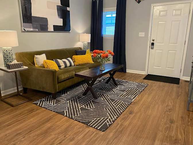 Alcove Rooms's room