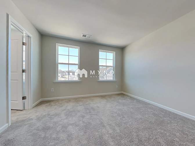 Alcove Rooms's room