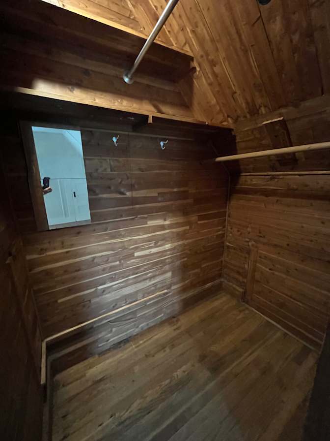 Alex O'Brien's room