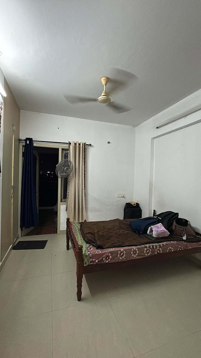 Arya's room