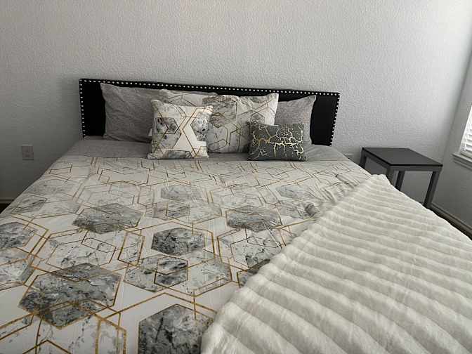 Deicy's room