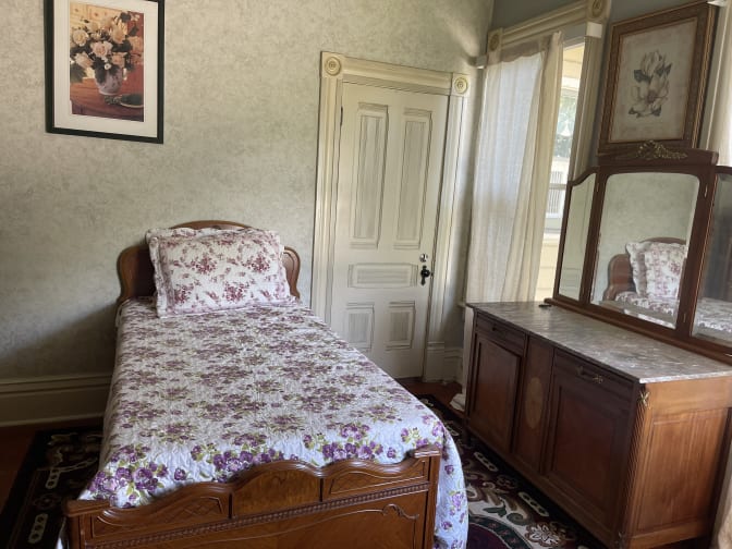 Albert's room