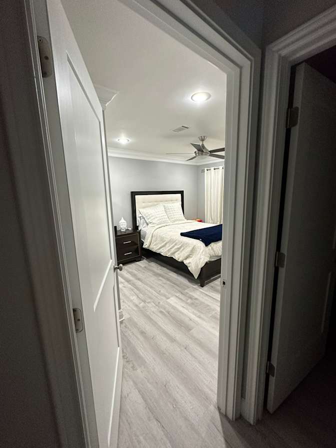 Rolando's room