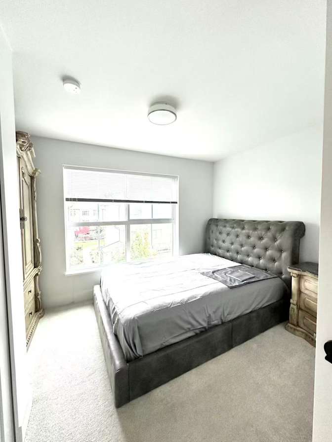 Sunny's room