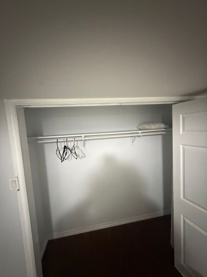 Suth's room