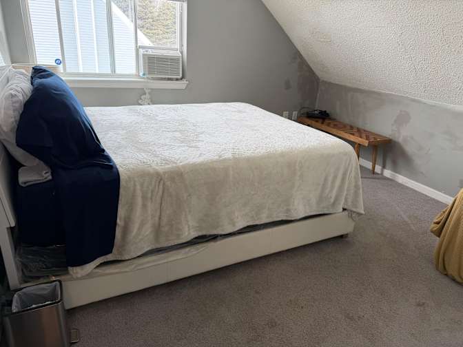 Blanco's room
