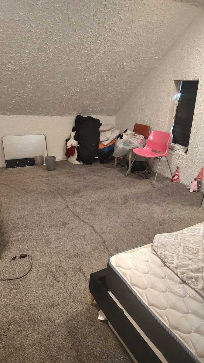 Cleo Guthridge's room
