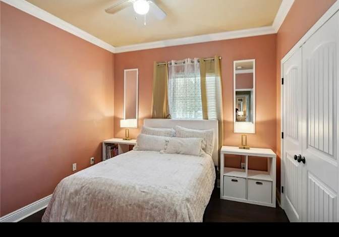 Roslyn's room