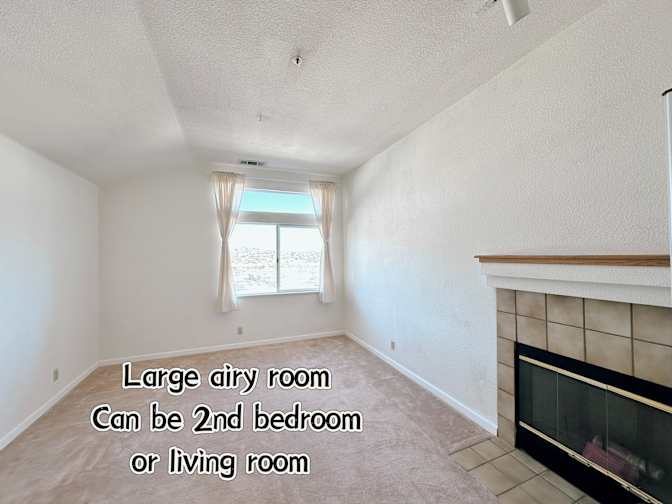 Rena's room