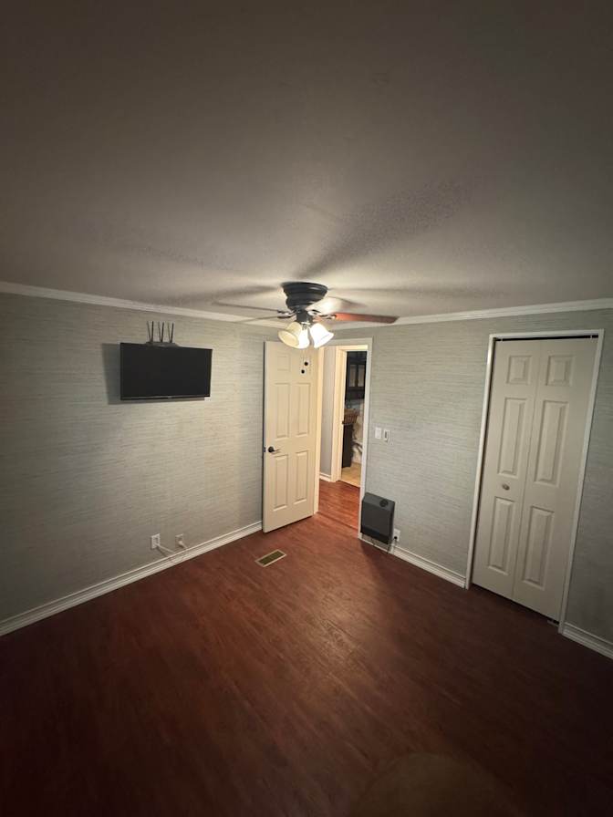 Kyle's room