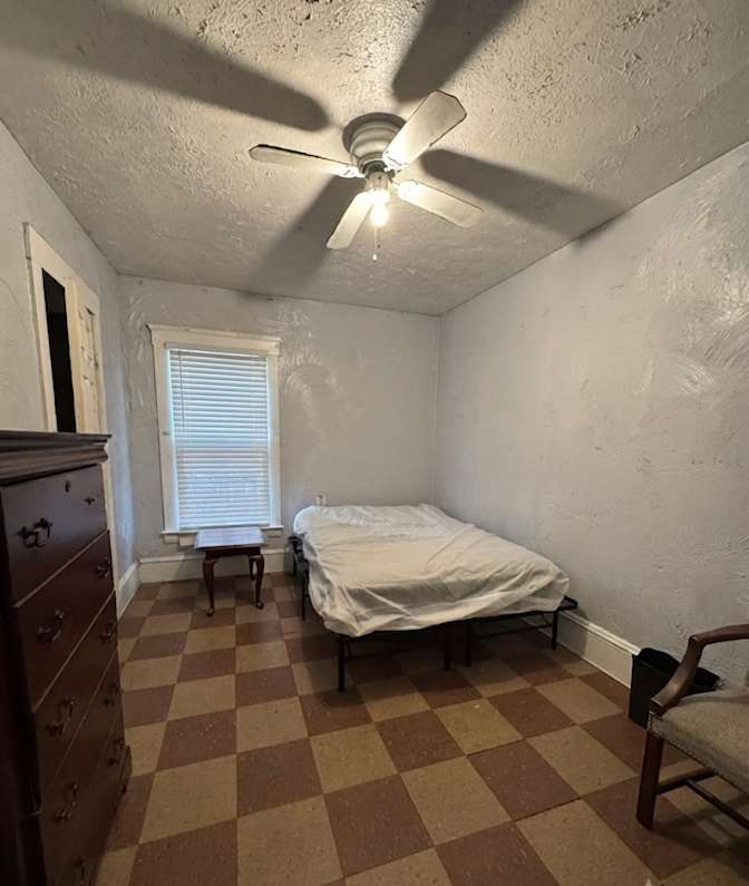Black Diamond Ministries LLC's room