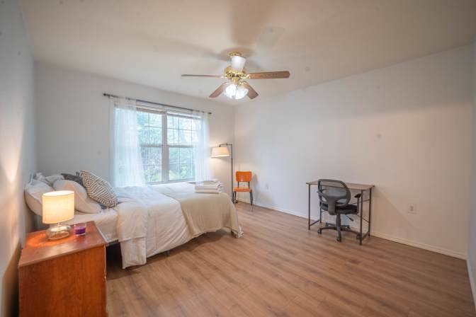 Cansu Mccoy's room