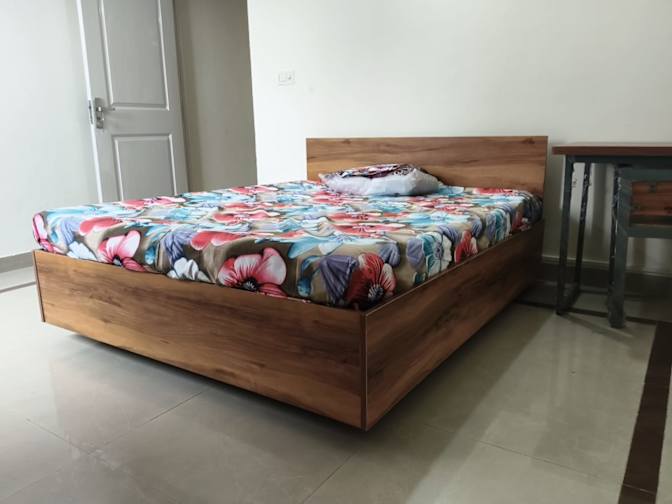 Divyanshi's room