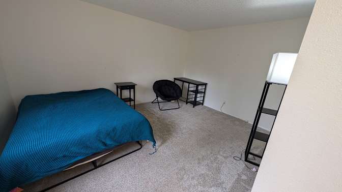 Hong Nguyen's room
