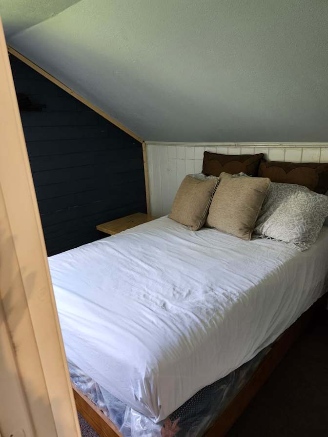 Shak's room