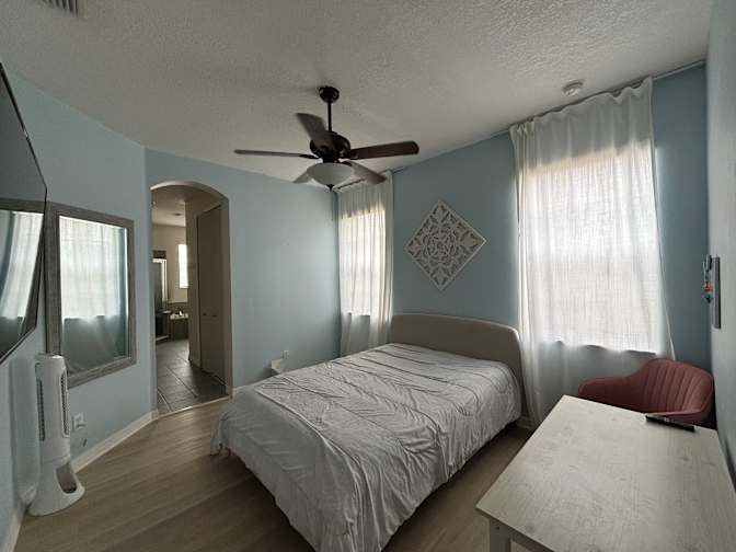 Andrea's room