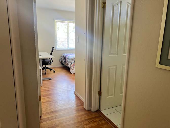 Dee's room