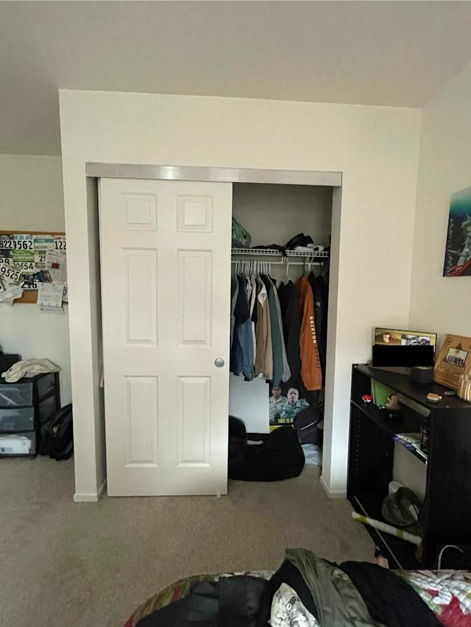 Moni's room