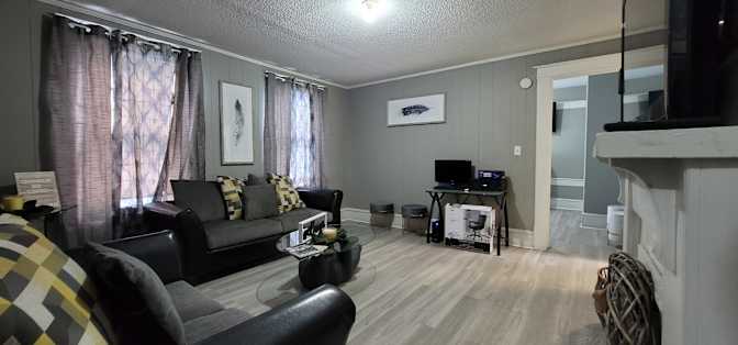 GBU Holdings Group's room