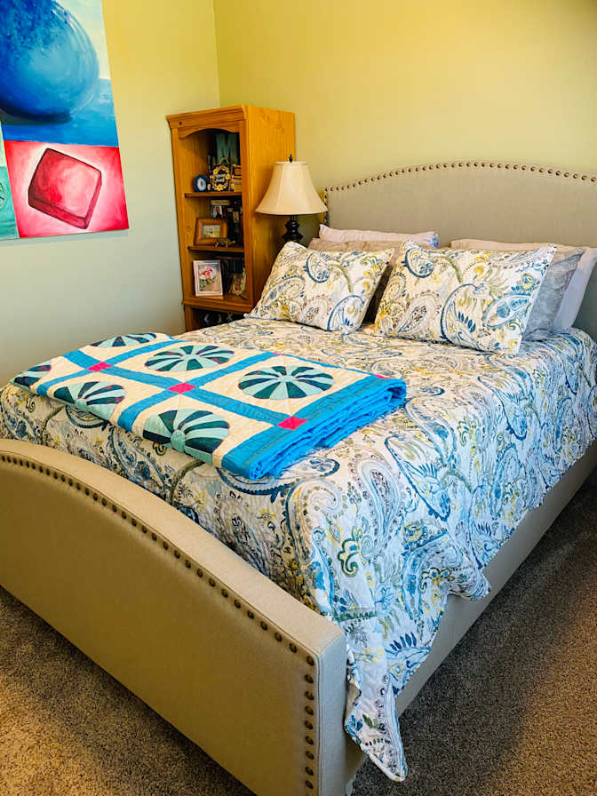 Thomas's room