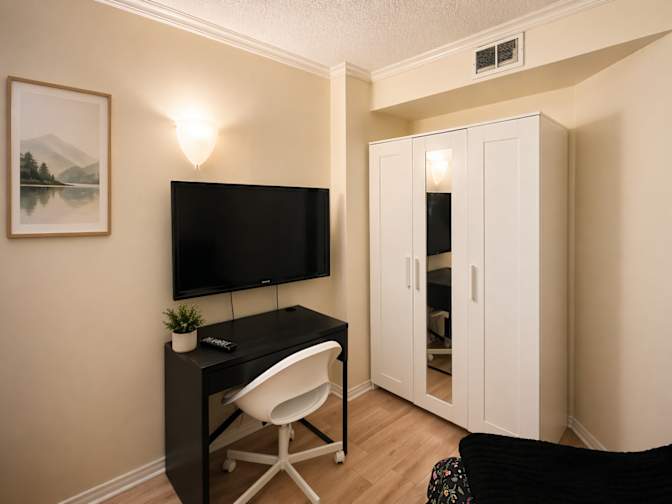 Amp Ortuzar's room