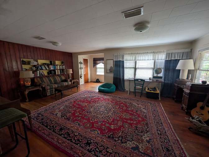 Scott Allen Davis's room