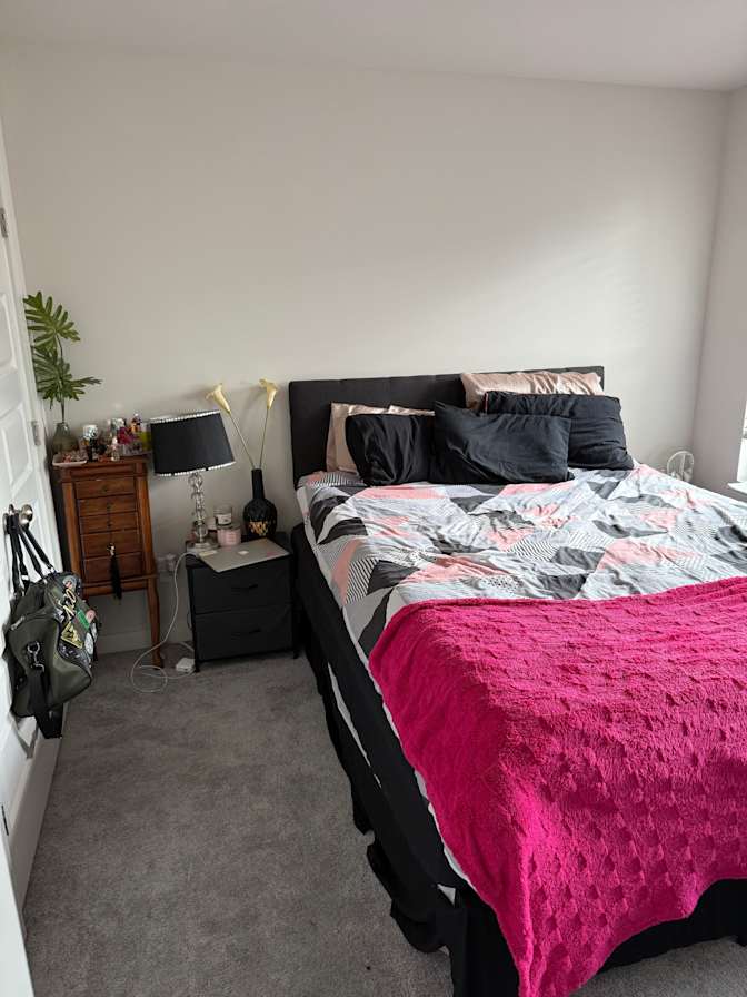 Heta's room