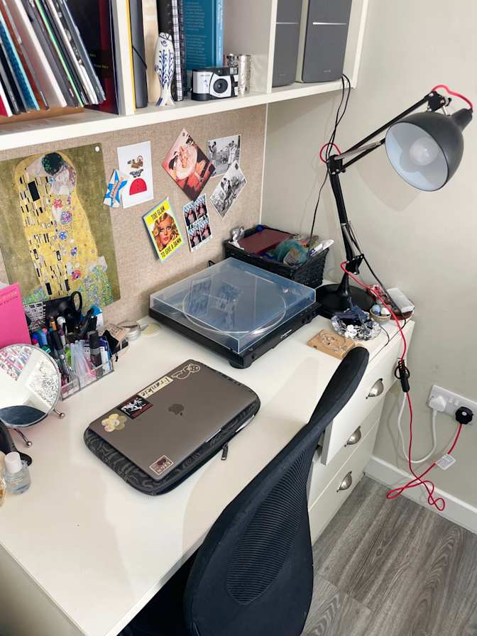 Frankie Whitewood's room