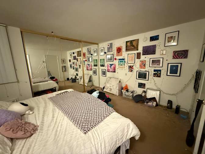 Anai's room