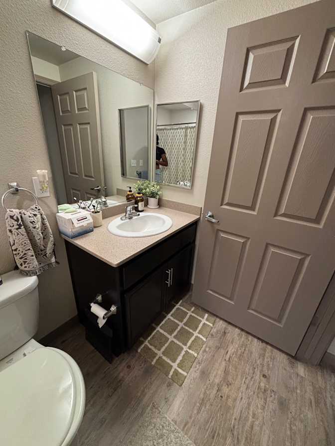 Jasmin's room