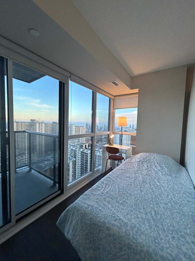 Gulden Bozbay's room