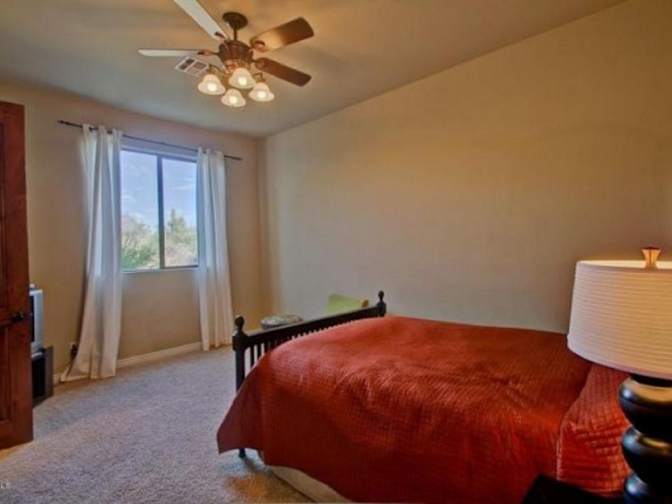 Carmen's room