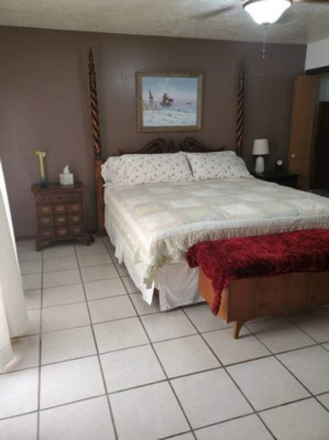 Evelyn's room