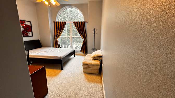 sunny's room