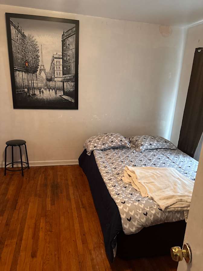 Kenneth's room