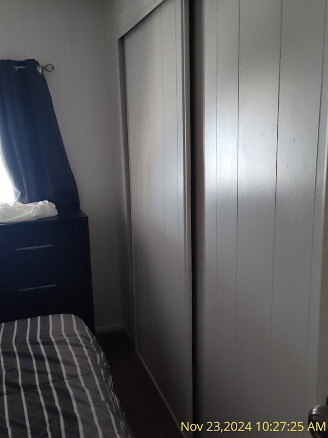 Howard Beck's room