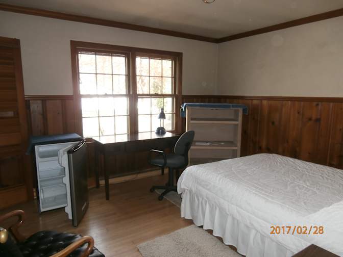 Friendly Center Area's room