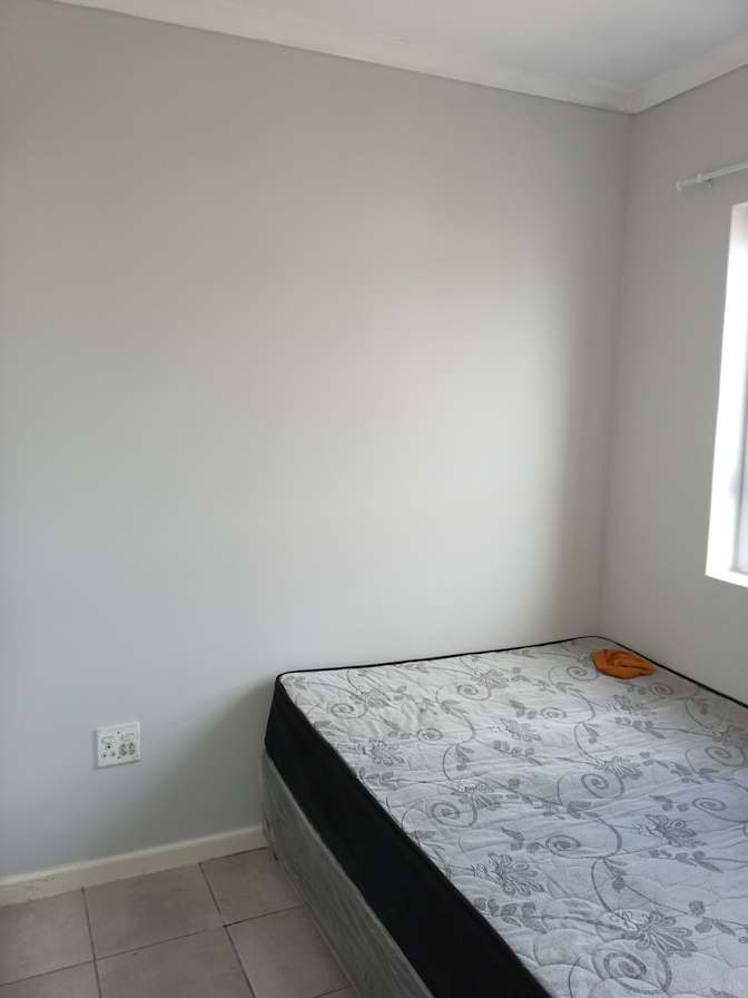 Nontsikelelo's room