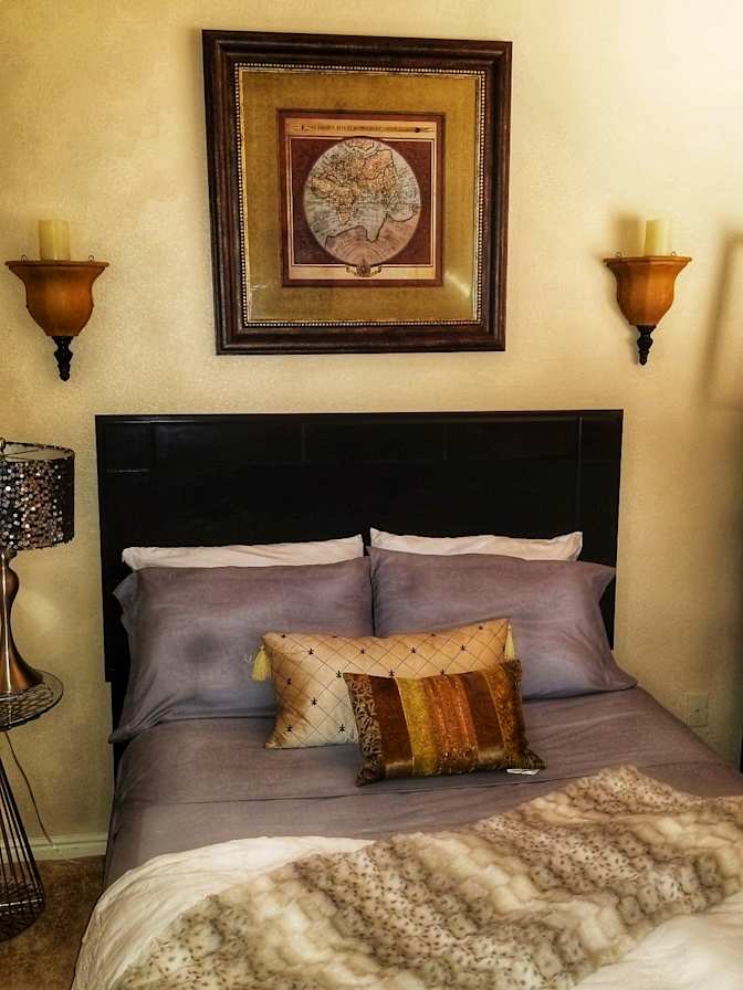 Carmen's room
