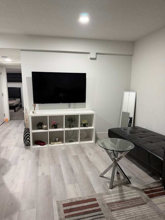Waleed Alalshikh's room