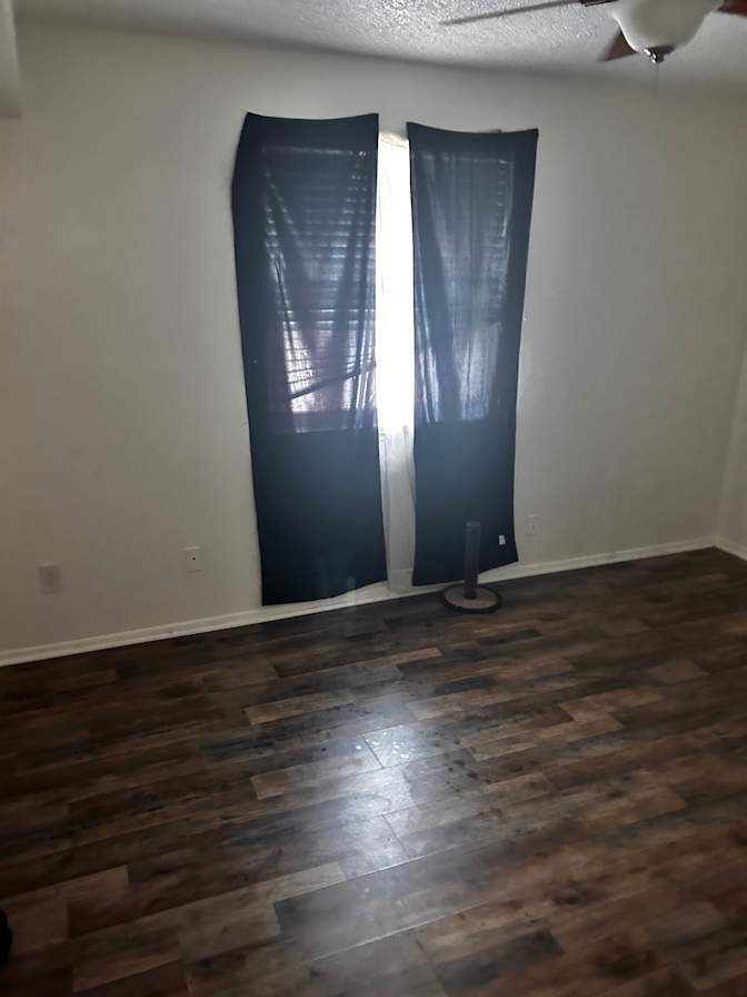 Lamor's room