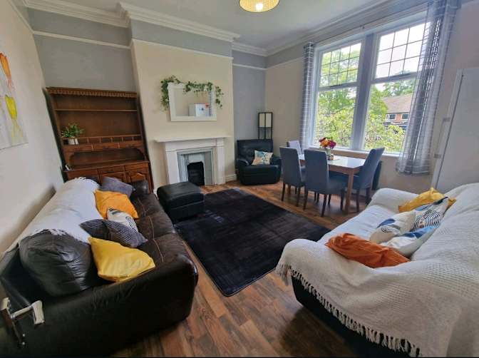Dawnvale Estates's room