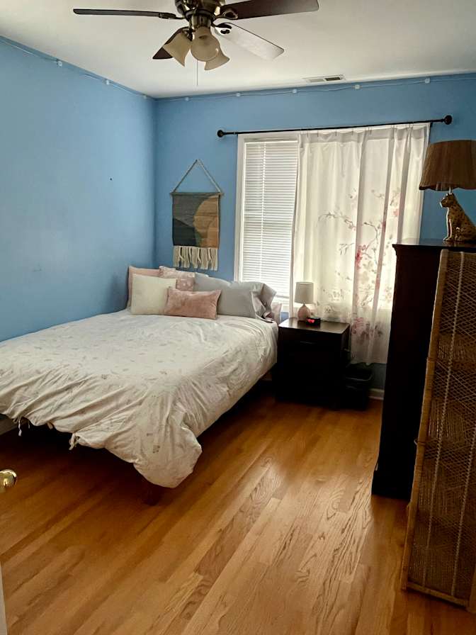Jenifer Lloyd's room