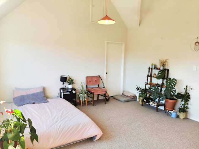 Gal's room
