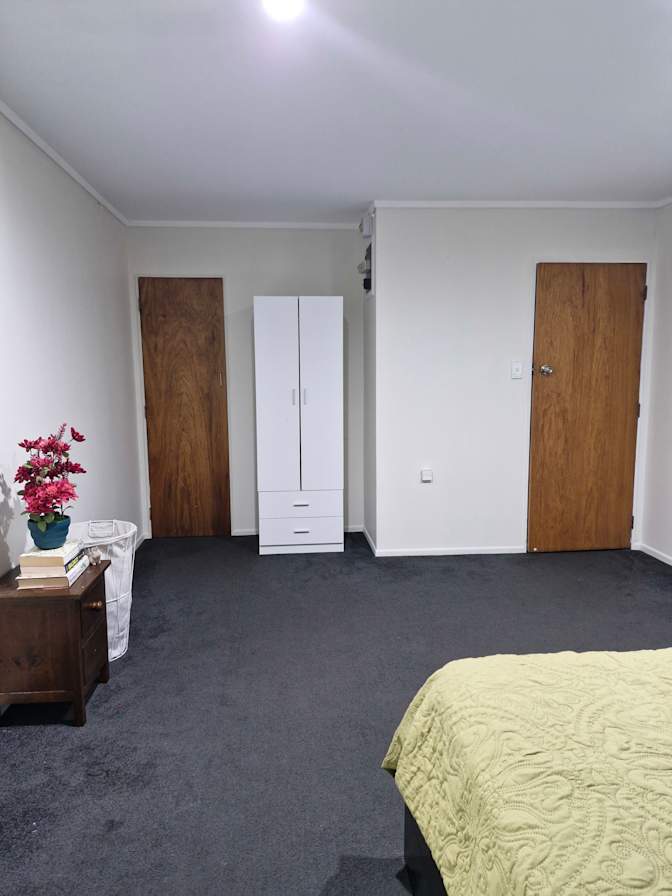 Poonam's room