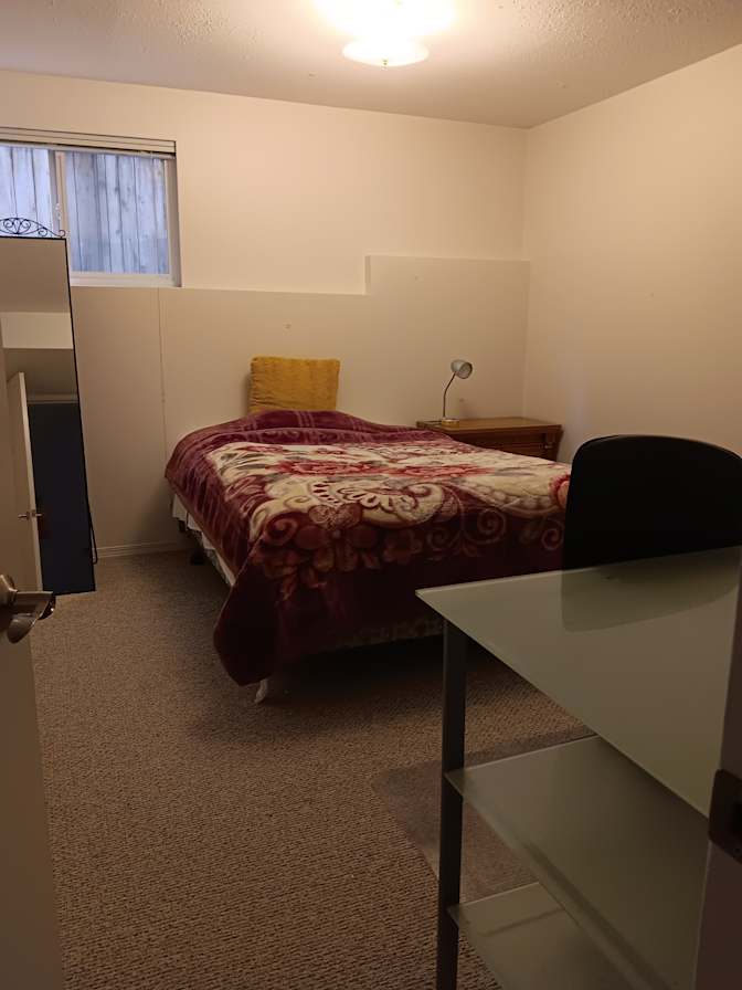 Kayna's room