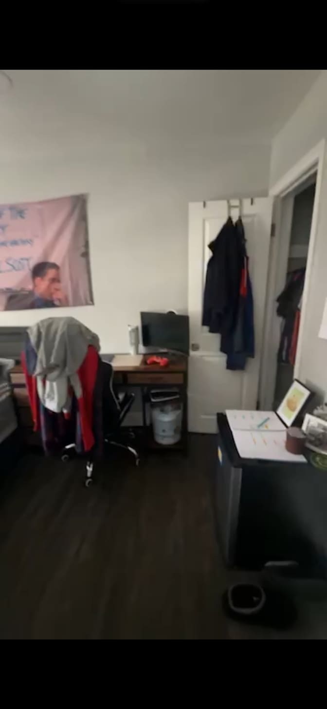 Olivia Adams's room