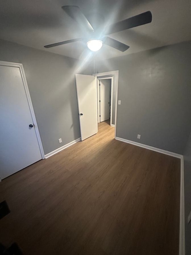Luis flores's room