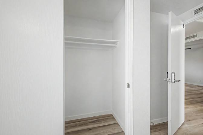 Jo's room